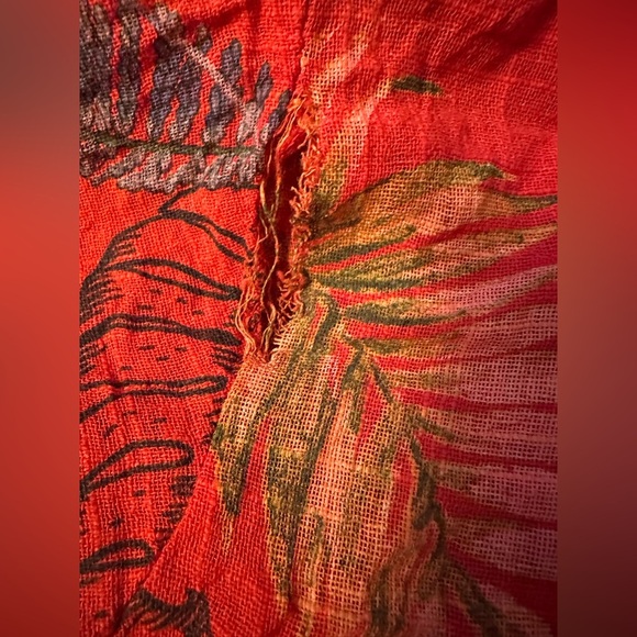 AG 25 Tropical Floral Red cotton Roll Tab Sleeve Button Down - Picture 9 of 10